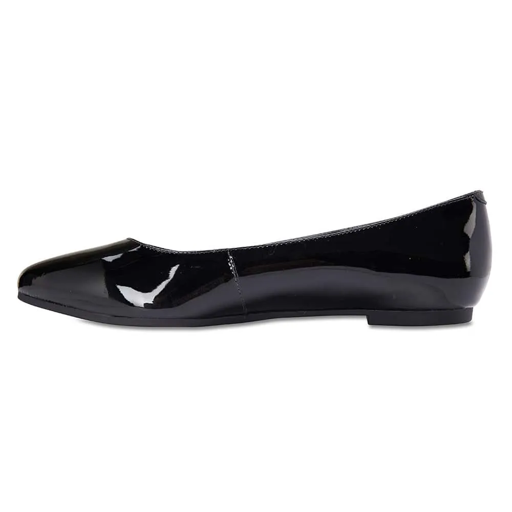 Lucia Flat in Black Patent