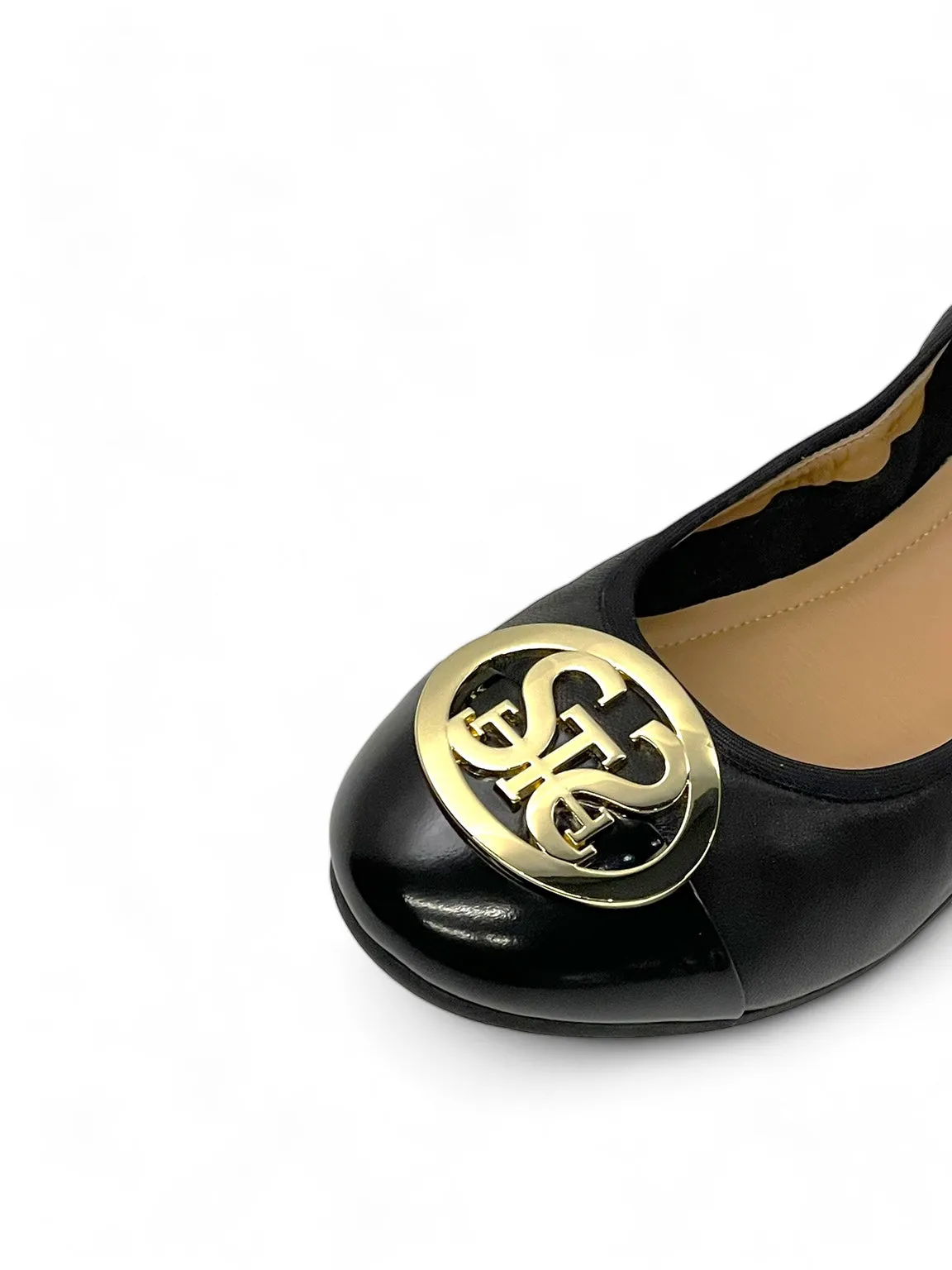 Signature Fun Metal Logo Ballerina Flats