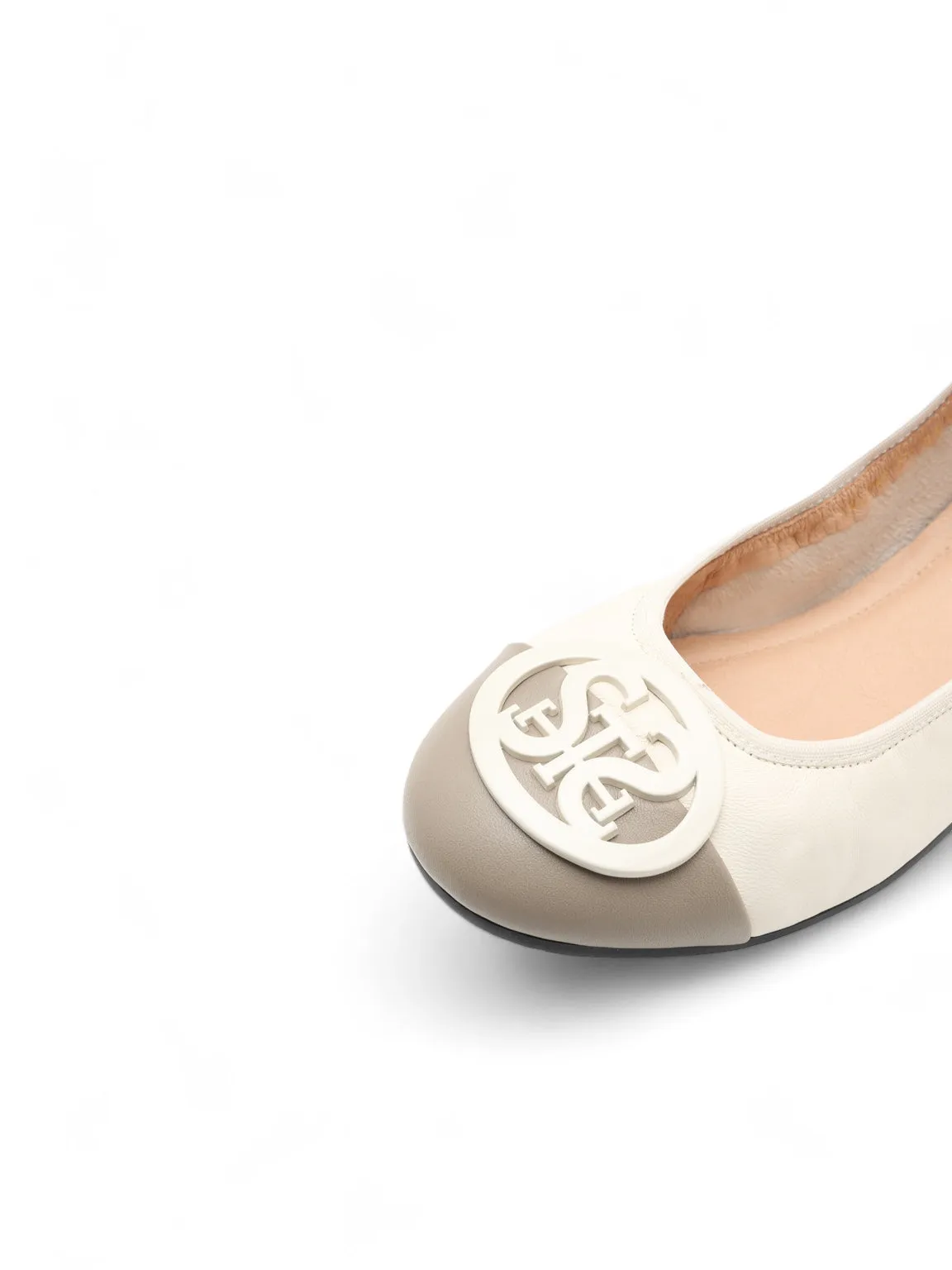 Signature Fun Metal Logo Ballerina Flats