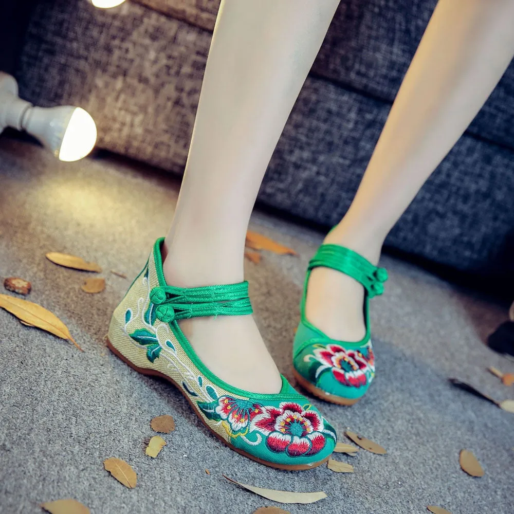 Spring Floral Embroidered Flat Shoes