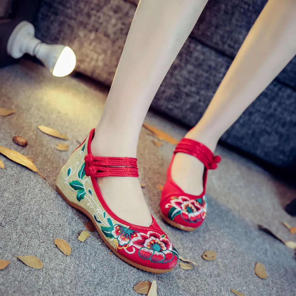 Spring Floral Embroidered Flat Shoes