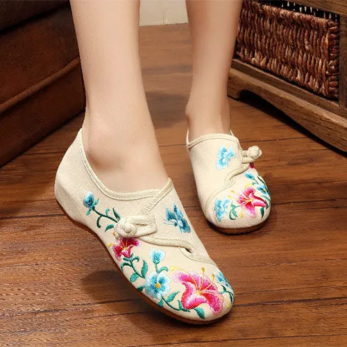 Spring Floral Embroidered Flat Shoes