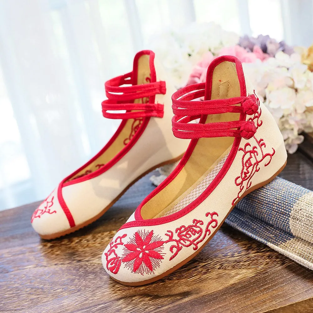 Spring Floral Embroidered Flat Shoes