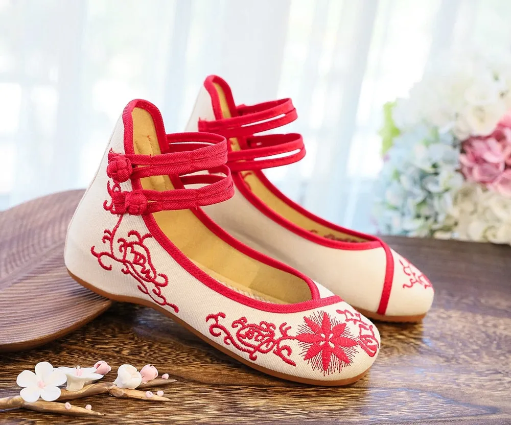 Spring Floral Embroidered Flat Shoes