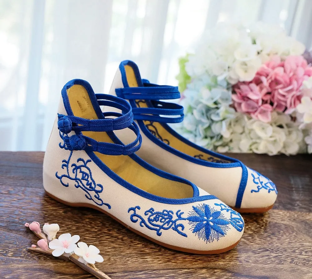 Spring Floral Embroidered Flat Shoes