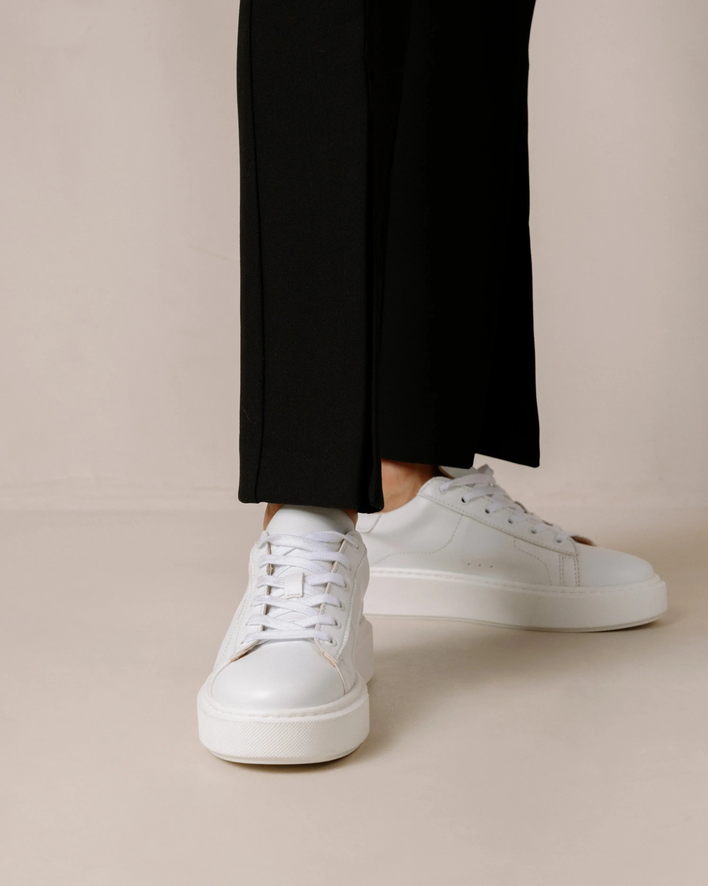 TB65 Vegan Leather Sneakers